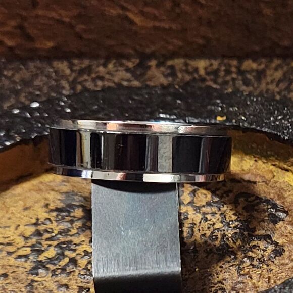 Personalized Engraved Mens Black Spinner Promise Ring - Mens Fidget Spinner Ring - Picture 4 of 8